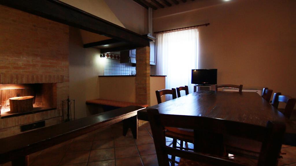 Antica Grancia Di Quercecchio Apartment Montalcino Exterior foto